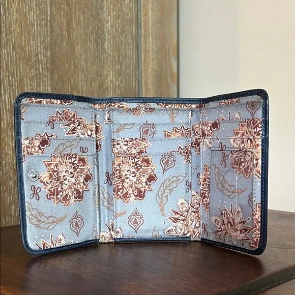 Hobo Navy Leather Trifold Wallet - Picture 3 of 5